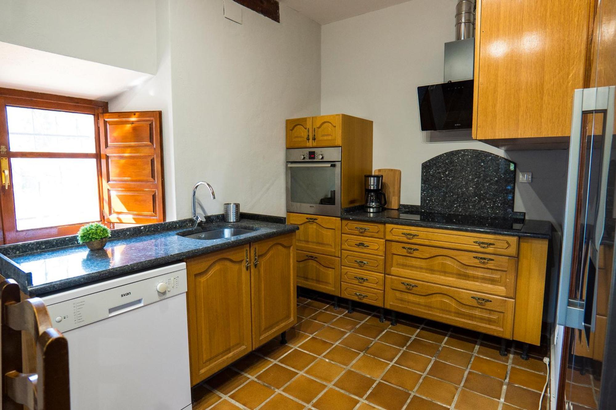 Paratene Ostatu Habitaciones Erandio Exteriör bild